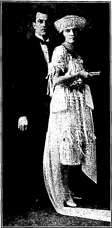 1921 Christmas wedding picture in Vaudeville News (12/25/1921)