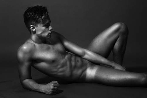 matheushenk:photographed by Frederic Monceaugrooming porn pictures
