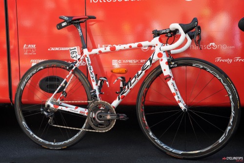 gentlemandomestique:  Thomas De Gendt’s sweet polka dot Ridley Helium