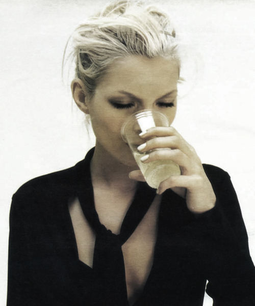 ejakulation:  ‘So Nonchalant’, Kate Moss by Satoshi Saikusa for W, April 1996 