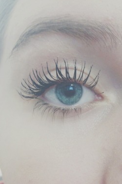 findkidrauhl:  blue eye | via Tumblr na We Heart It.