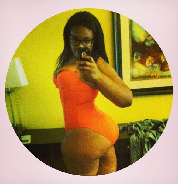 smutsmoke:  that thang look SUPER soft + I think I perv a lil nip slip lol  Damn