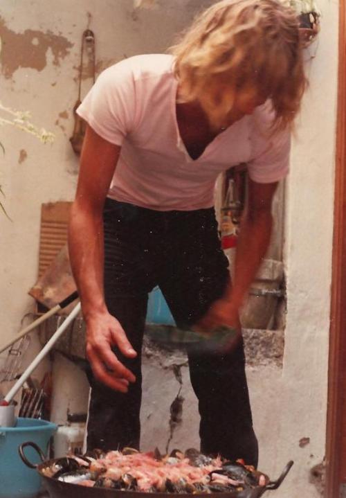 tomorrowcomesomedayblog: Kevin Ayers preparing paella, Deià