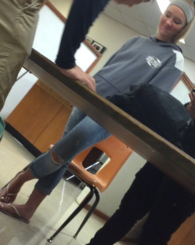 Cute Girls Legs and Feet