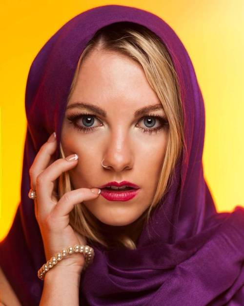 Love that color! What a beautiful head shot. ❤️❤️#boudoir #headshot #purple #redsilkphotos #blondeha