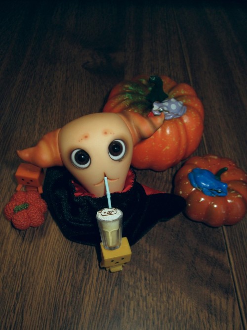 This Doll Belongs To My Friend.fapamita - Striking :3