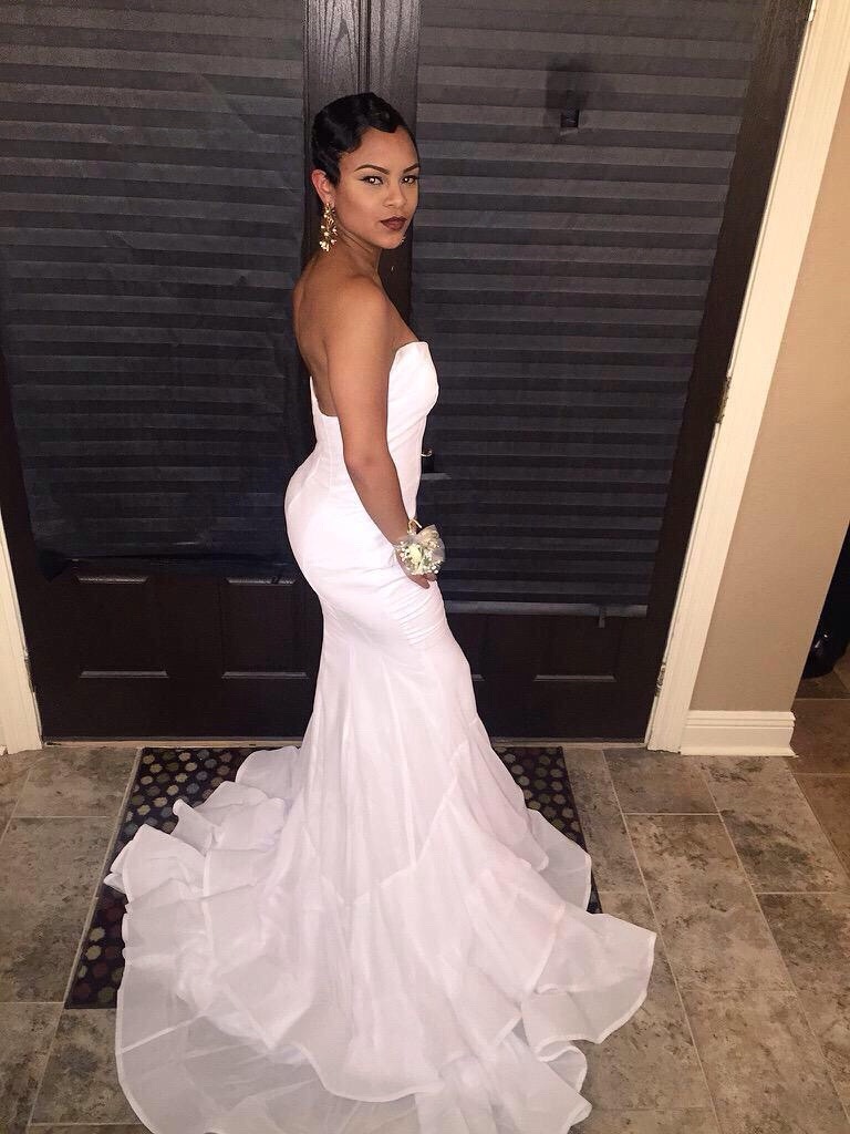 beautifulbrownies:  2k15 Slayin prom this year 💃🏽