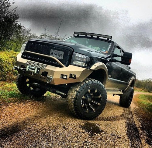 fordf-seriestrucks:  F-350 King Ranch