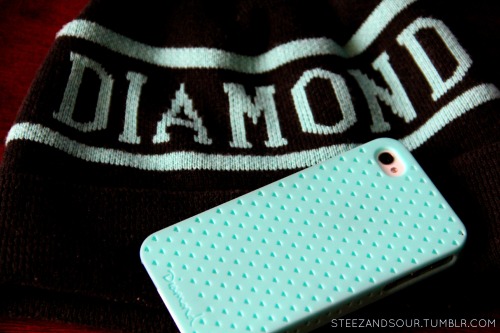 Diamond Supply Co Beanie and iPhone 4 case
