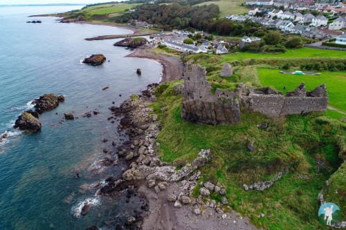 New video and we’re looking at the dramatic coastal ruin of Dunure Castle. Hanging on to the A