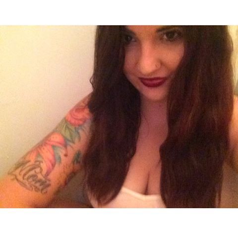 I kind of look like a trashy version of Dorthy from the Wizard of Oz but whatever