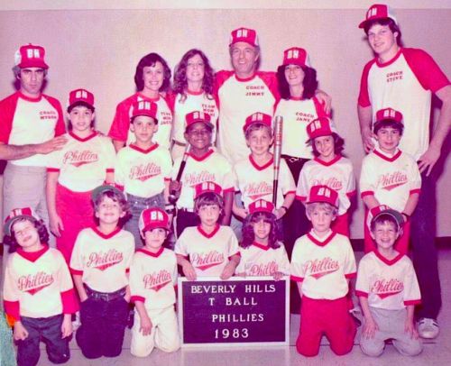 retropopcult:  The 1983 Beverly Hills Phillies T-Ball team photo - with coach Jimmy Caan