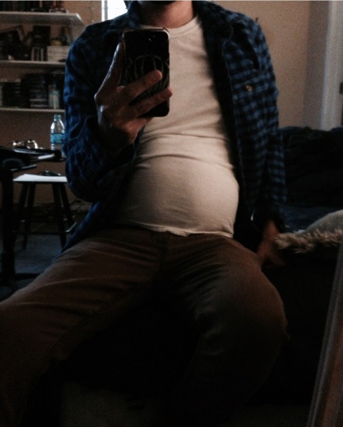 lyricmpregcentral:  Me after a footlong from Subway.