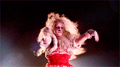 atsecondsight:Every Glee song ever ↳Thriller/Heads Will Roll