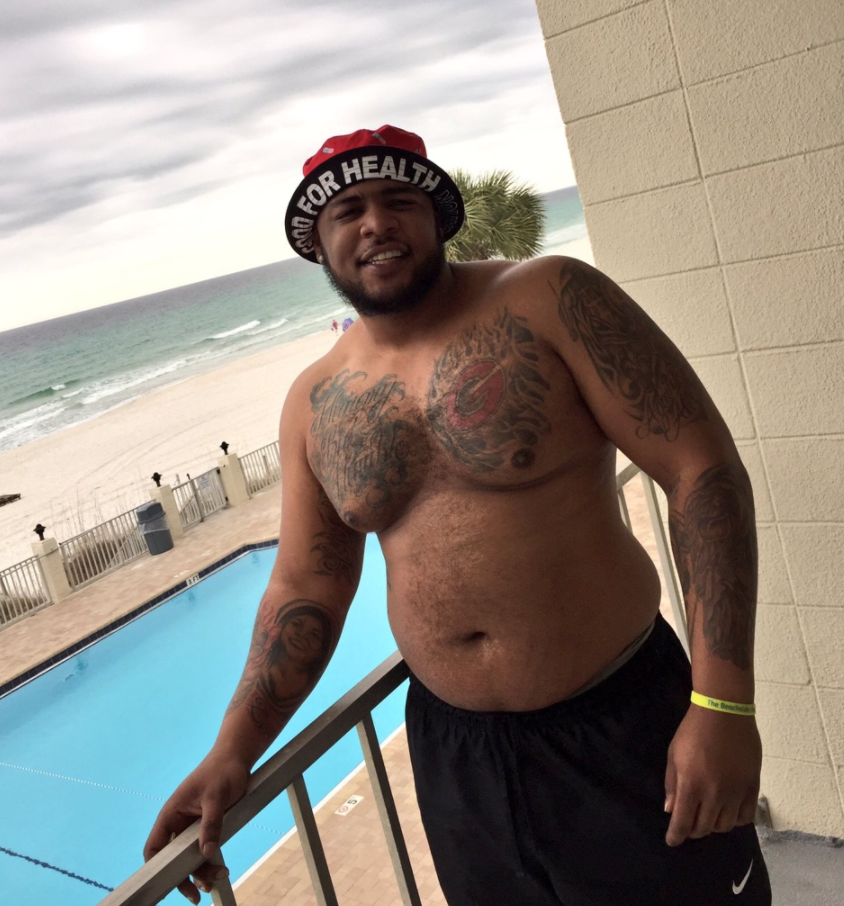 datmouthatl:  fiddlr12:  Thick  The perfect size. Love thick men like this 