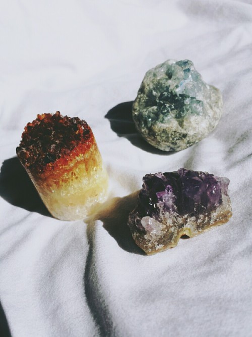 catsunderthestars:CatsUnderTheStars’s Crystal GiveawayI believe that crystals are ancient teachers a