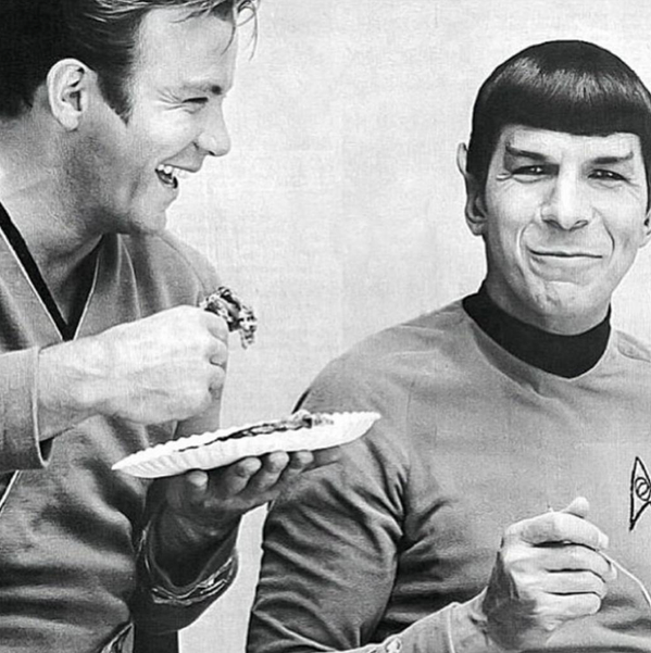 spicenwolf:  retrofuturenaut:  Best friends.  LOVE this picture! 
