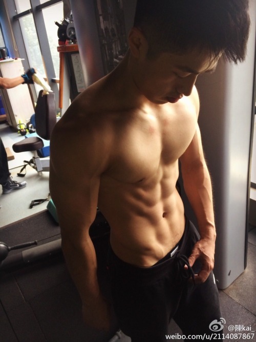 theroyalonesg:Chen Kai Good Looks!