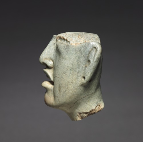 ancientpeoples:Jadeite head fragment, 7.40 x 6.20 x 5.00 cmOlmec culture, Mexico, c. 900-300 BCSourc