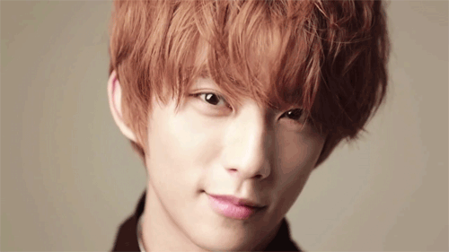sayhunniee:  (╯°□°)╯︵ ┻━┻ 