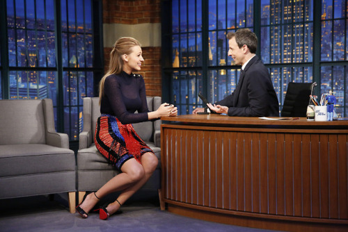 redsolecelebs: Blake Lively - Late Night with Seth Meyers, 04/22/2015