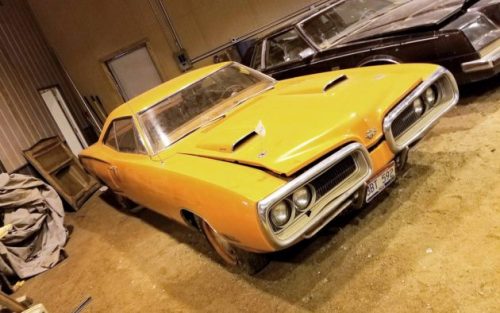 jacdurac:  Super Bee, Road Runner and Charger 