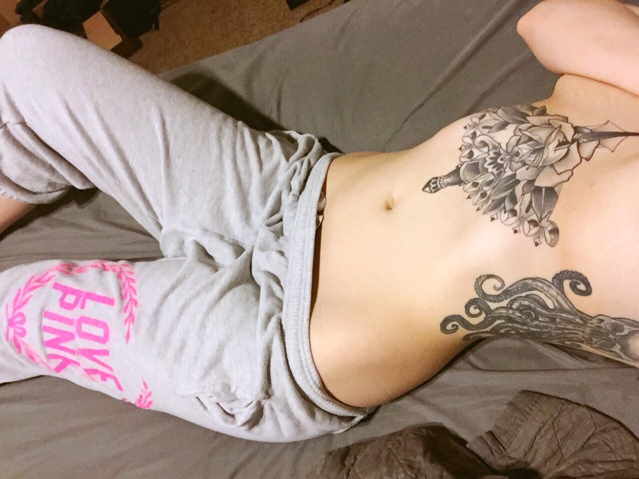 necro-rama:  I feel like not wearing any undies today. 🙅🏻
