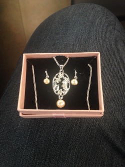 venitaspeaks:  My first real pearl set came to me today from an instructor at my job. She said the nicest things to me and why she got it. It makes me feel all fuzzy and reminds me of the impact we can have on people regardless of how much time we spend