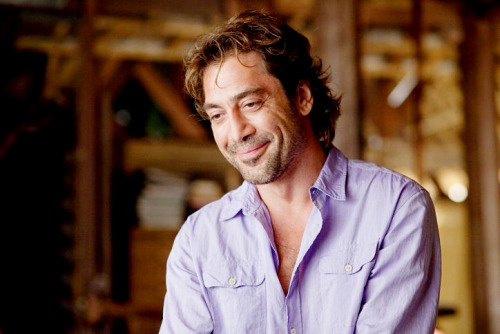 Eat, Pray, Love is on TV and I had never seen it so I left it on (I caught it midway through). It doesn’t annoy me as much as it did other people but Javier Bardem looks lovely despite what you might think of the movie.