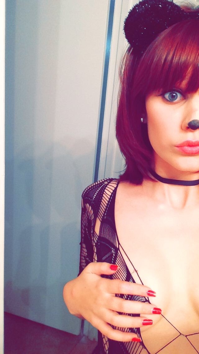 snailwrath:  Halloween outfit number one  4 more days of outfits 😝👻🎃 Really