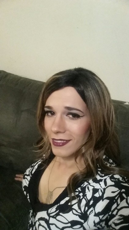 amarriedsissy:  gandalfblue:  crystalsworldofkink:  Tonight’s look…. what do you think?