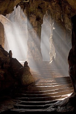 wonderous-world:  Khao Luang Cave temple,