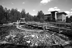 eastberliner:  another giant locomotive turntable