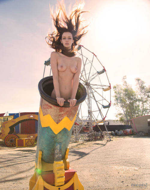 v-eck: Lydia Hearst by Tony Duran for Treats! #8