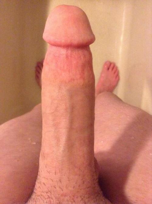 penisesarebeautiful:  ratemymeat:  18 | 6.75 | New Hampshire | 4 Stars  The color is so appealing!