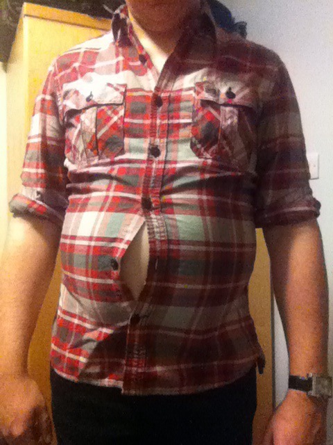 munchlaxgainer:  I wore this shirt out less than a month ago. Now I can barely button it up! The right encouragement and I’ll be busting out of it 