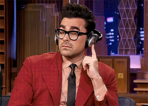 oscarspoe:DAN LEVY + red and pink suit appreciation