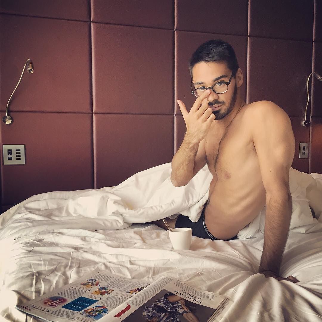 malefeed:   mividarueda: Colócate las gafas, @alemanurisjavier! #jav_rpt [x] 
