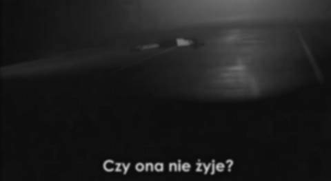 W środku umarła już dawno temu.