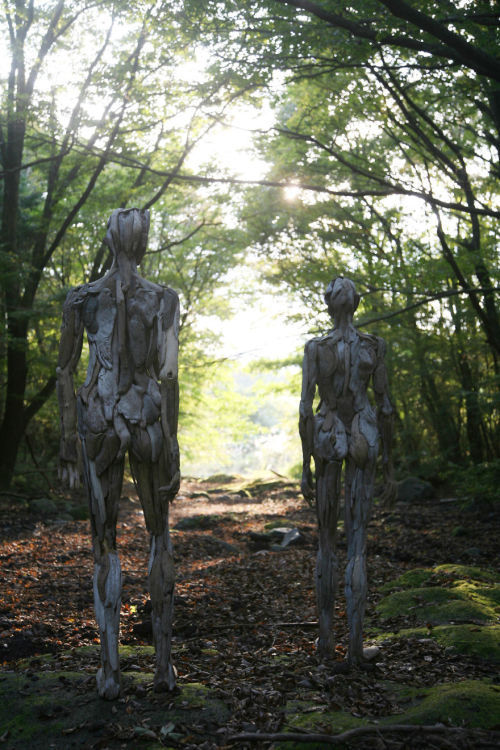 littlelimpstiff14u2: Haunting Driftwood Sculptures By Japanese Artist  Nagato Iwasaki Nagato Iwasaki is one of those artists you don’t know much about. But his art talks for itself. The Japan-based artist creates incredible driftwood sculptures. Each