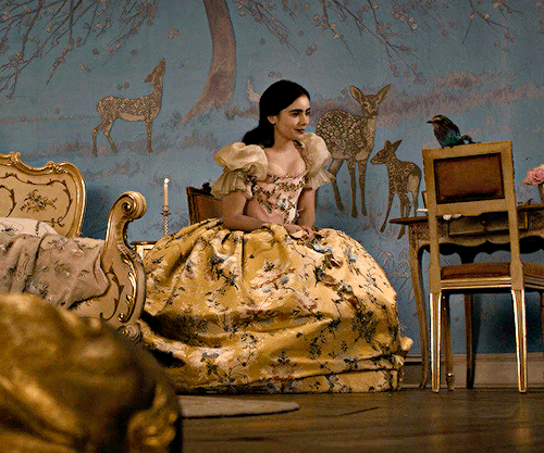 Snow White + Pink & Yellow DressMirror Mirror (2012) Costume Design By Eiko Ishioka
