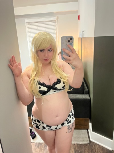 Porn photo tianastummy:fat horny cow