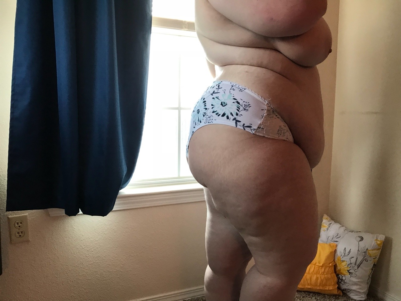 lovelyandblue:  Lovely and soft 💙