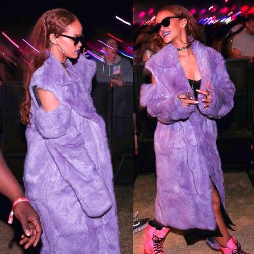 Rihanna at Coachella 2015!