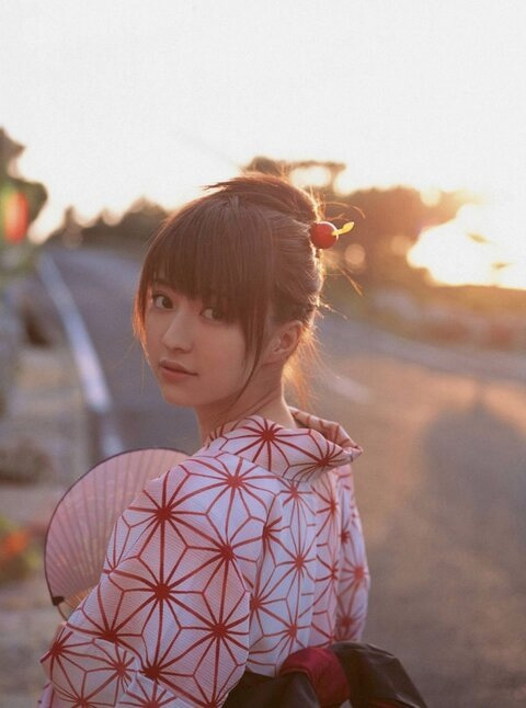 satoryray:  逢沢りな on We Heart Itweheartit.com/entry/86271936/via/_fumikawa_