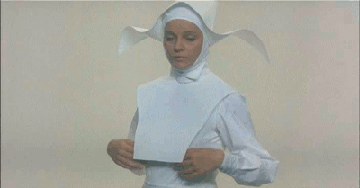 haidaspicciare:  Laura Antonelli, “Sessomatto” (Dino Risi, 1973). 