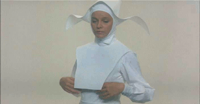 haidaspicciare: Laura Antonelli, “Sessomatto” (Dino Risi, 1973).