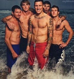 myloveismetal:  Parkway Drive | Jeff Ling, Jia O’connor, Winston McCall, Luke Kilpatrick and Ben Gordon ♥