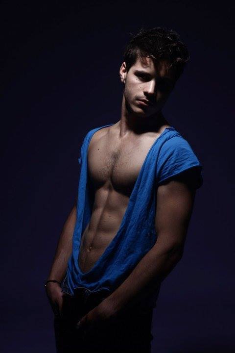 meniloveat5280:  Follow for over 100,000 examples of The Art of Man.  With over 30,000