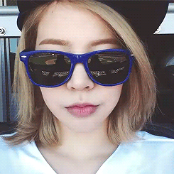 closetsunshiner:  [SUNSTAGRAM] svnnynight:나름…잘던지려고던진건데…아쉽!!그래도경기잘보고갈께여!!현진오빠&신수오빠홧팅♥ I threw the first pitch at the Dodgers game today!….. yay~!!!!…… I was trying my